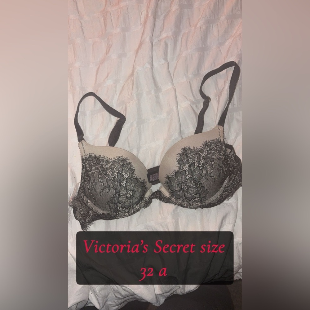 Victoria's Secret Beige and Black Lace Push-Up Bra